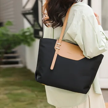 Lüks Naylon Su Geçirmez Rahat Üst Kolu kol çantası Çanta Mini Bavul Crossbody kadın 2023 Trend Kare Çanta Tasarımcısı